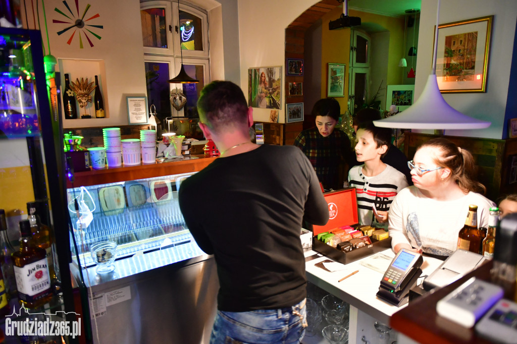 Goście w Fado Cafe