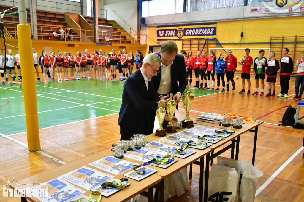 Międzynarodowy turniej siatkówki młodziczek