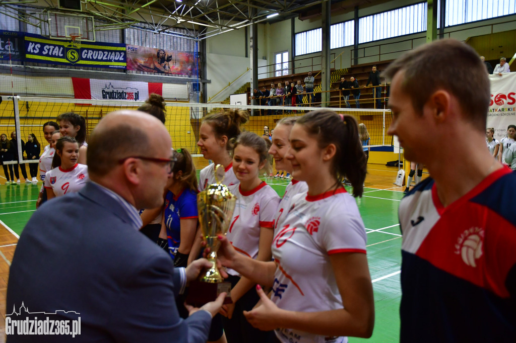 Międzynarodowy turniej siatkówki młodziczek