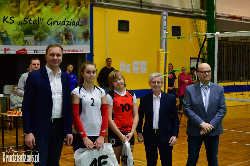 Międzynarodowy turniej siatkówki młodziczek