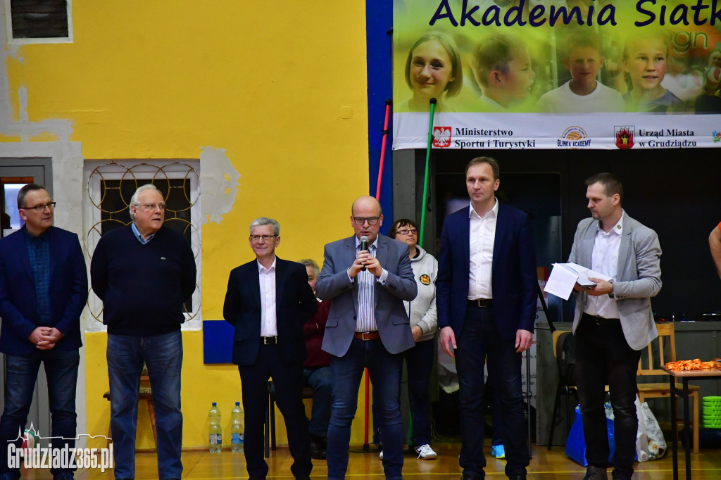 Międzynarodowy turniej siatkówki młodziczek