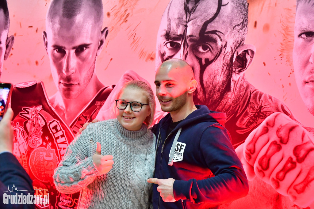 Lekcja WF z Mistrzami Kickboxingu