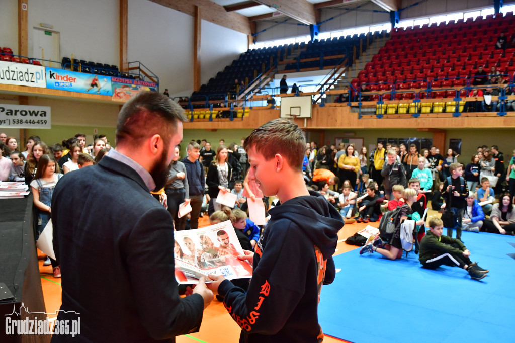 Lekcja WF z Mistrzami Kickboxingu