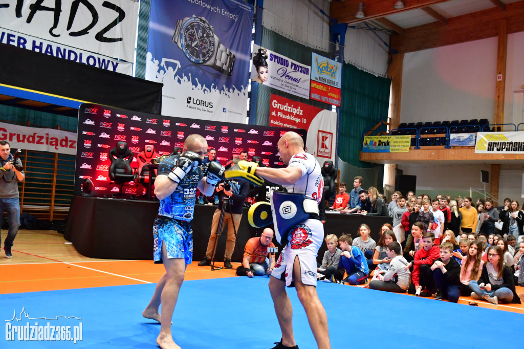 Lekcja WF z Mistrzami Kickboxingu