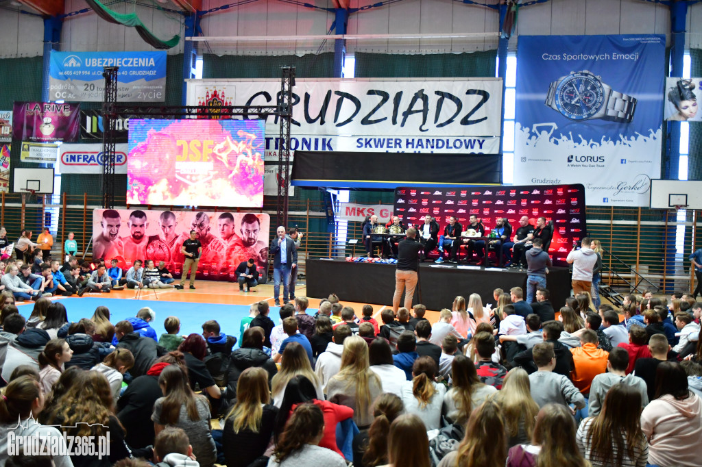 Lekcja WF z Mistrzami Kickboxingu