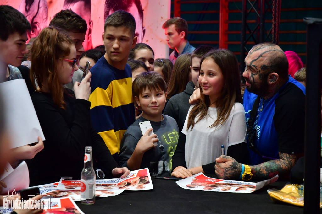Lekcja WF z Mistrzami Kickboxingu