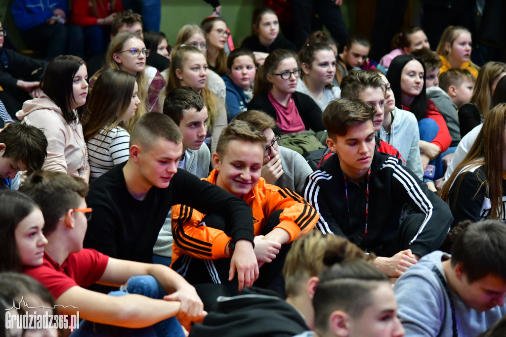 Lekcja WF z Mistrzami Kickboxingu