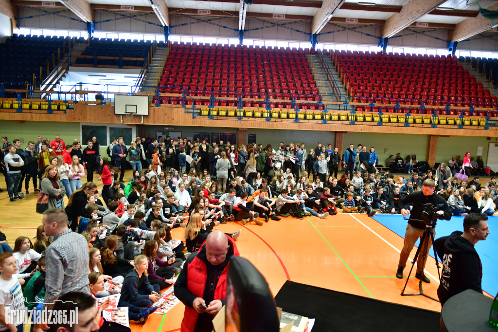 Lekcja WF z Mistrzami Kickboxingu
