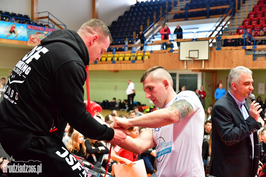Lekcja WF z Mistrzami Kickboxingu