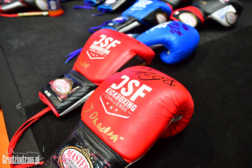 Lekcja WF z Mistrzami Kickboxingu