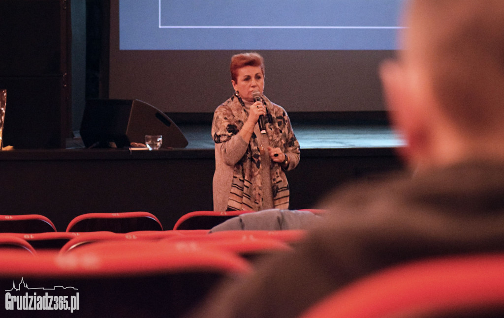 Projekcja filmu Donbas w Teatrze