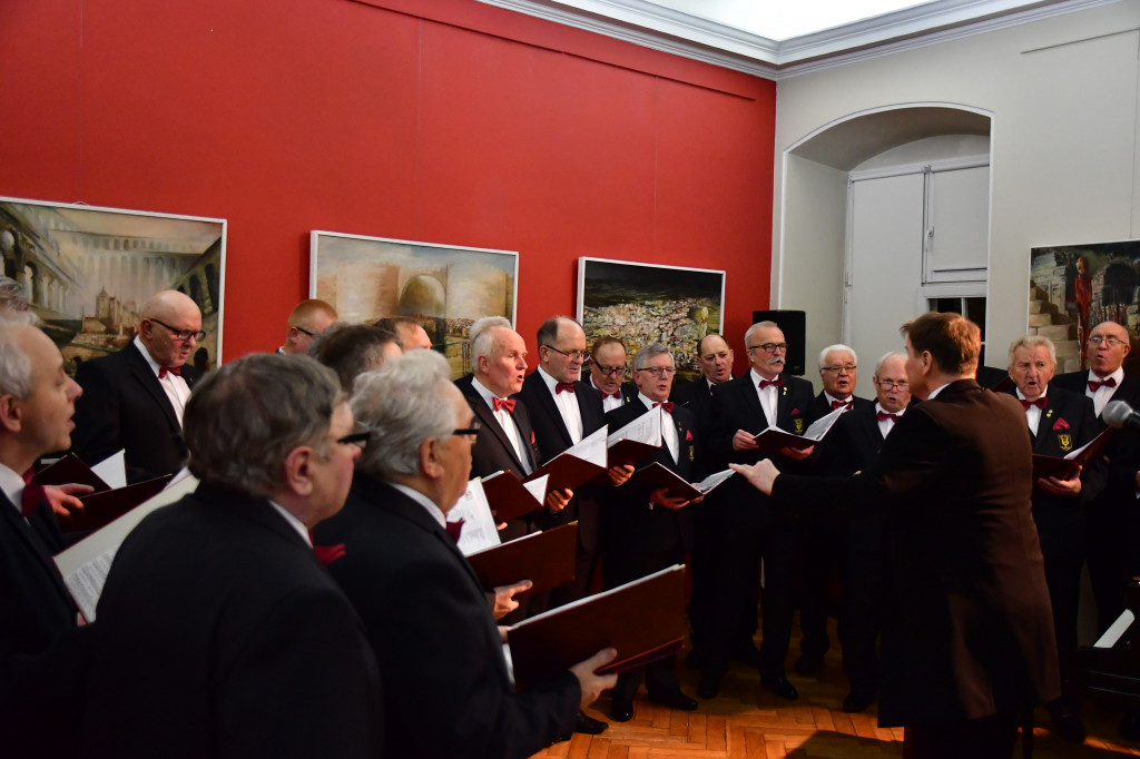 Koncert chóru Echo-  Kolędowanie w Muzeum