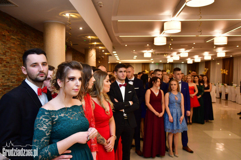 Studniówka Zespołu Szkół Ekonomicznych - foto