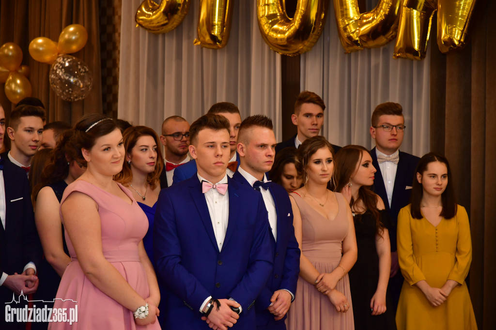 Studniówka Zespołu Szkół Ekonomicznych - foto