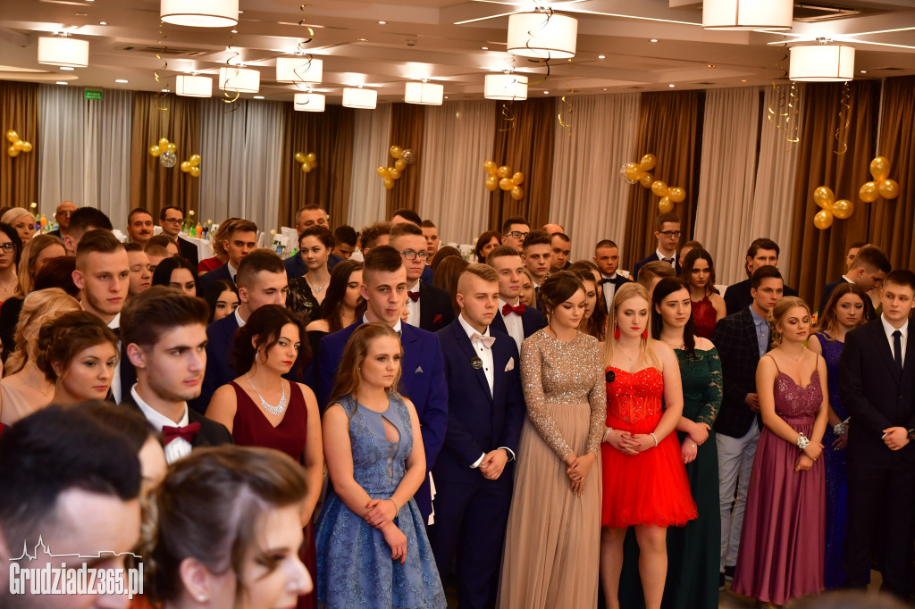 Studniówka Zespołu Szkół Ekonomicznych - foto