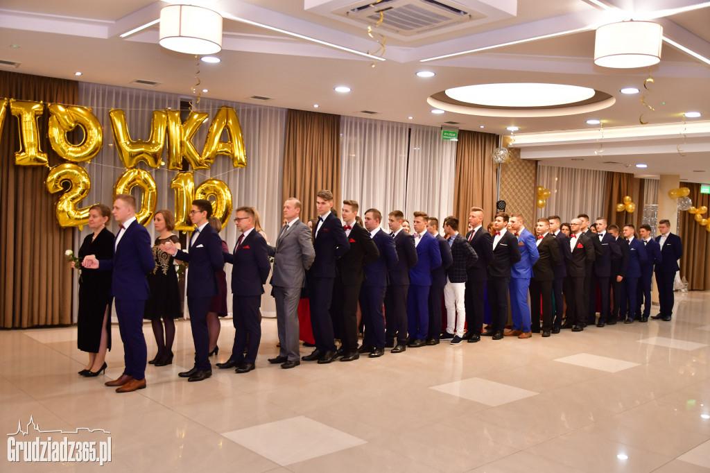 Studniówka Zespołu Szkół Ekonomicznych - foto
