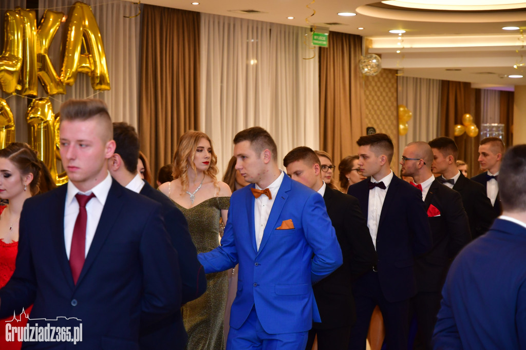 Studniówka Zespołu Szkół Ekonomicznych - foto