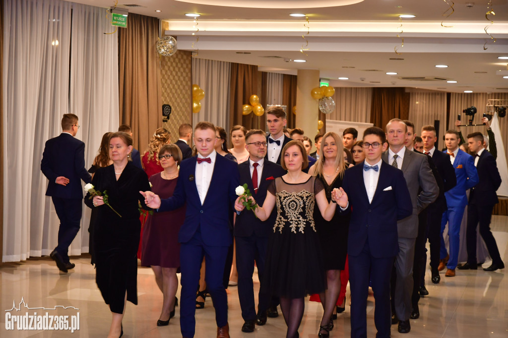 Studniówka Zespołu Szkół Ekonomicznych - foto