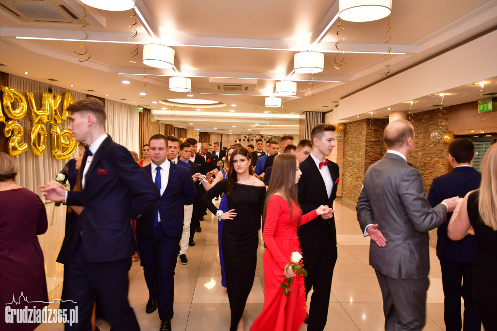 Studniówka Zespołu Szkół Ekonomicznych - foto