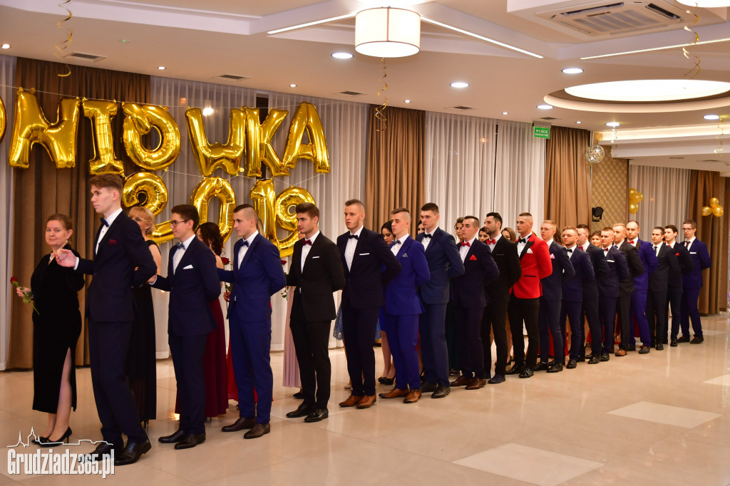 Studniówka Zespołu Szkół Ekonomicznych - foto