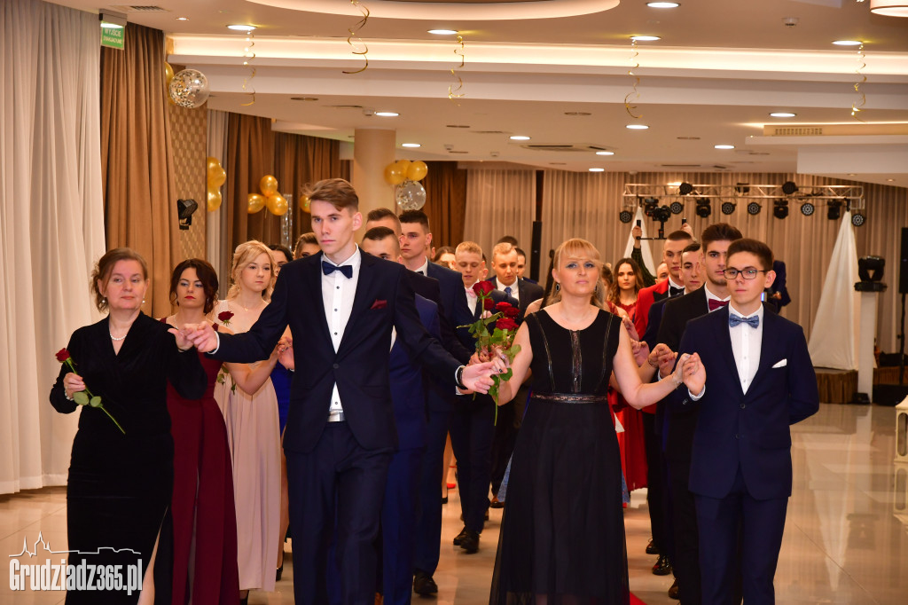 Studniówka Zespołu Szkół Ekonomicznych - foto