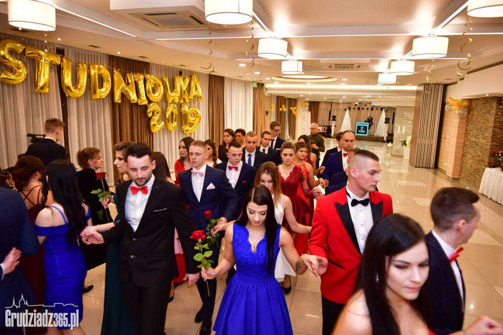 Studniówka Zespołu Szkół Ekonomicznych - foto