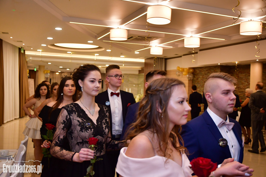 Studniówka Zespołu Szkół Ekonomicznych - foto