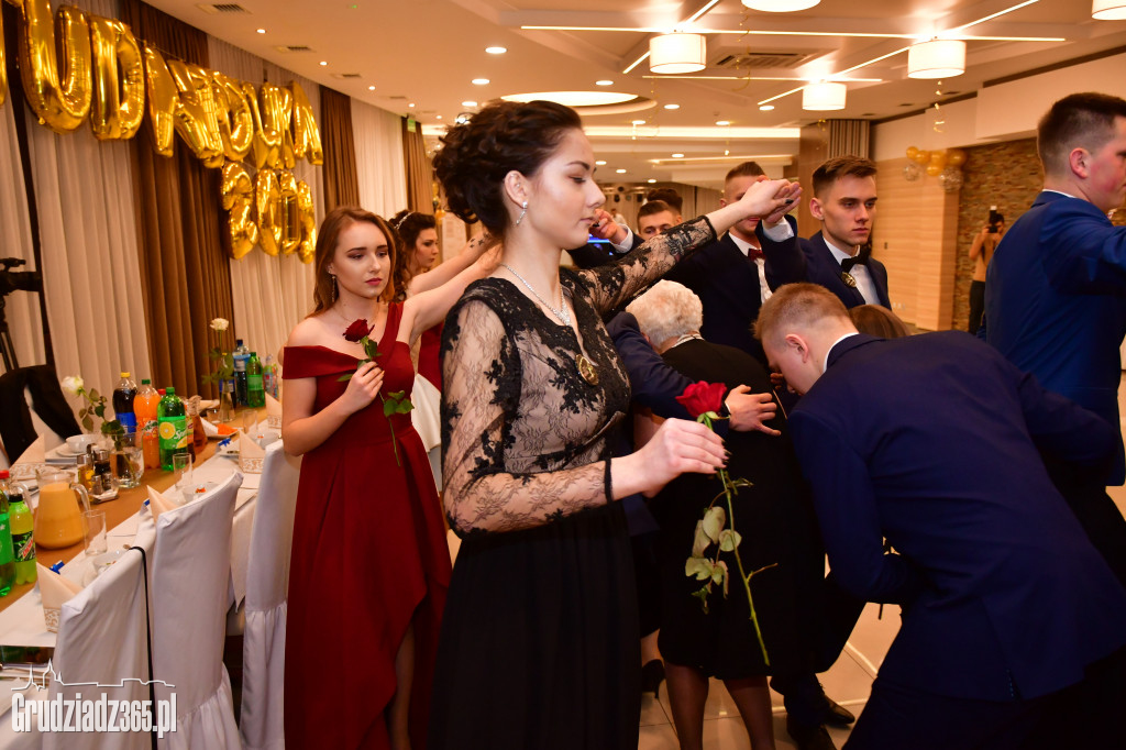Studniówka Zespołu Szkół Ekonomicznych - foto