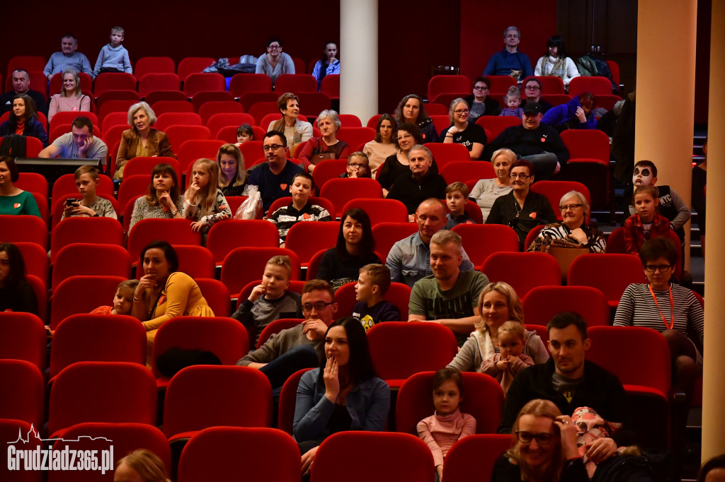 WOŚP w Centrum Kultury Teatr- fotorelacja