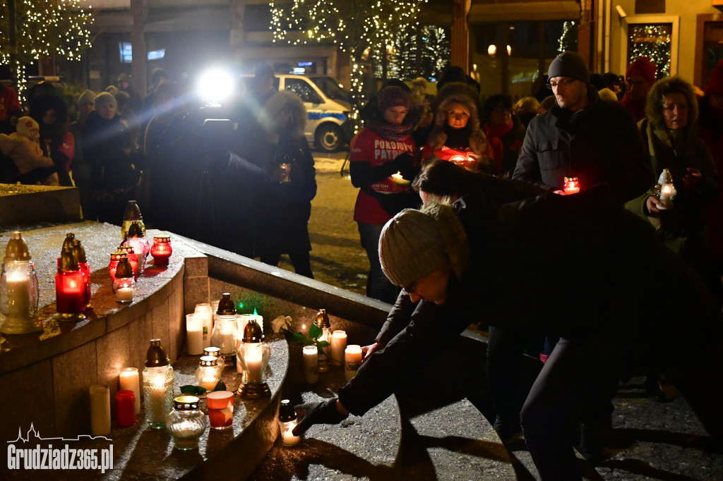 Cichy protest przeciwko przemocy- fotorelacja