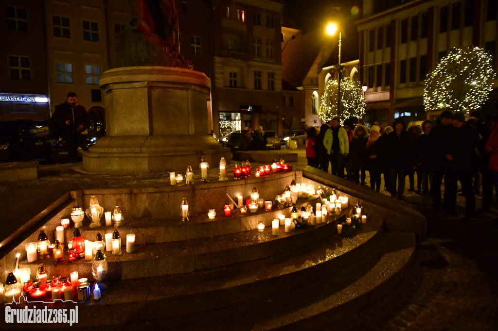 Cichy protest przeciwko przemocy- fotorelacja