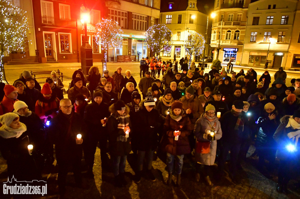 Cichy protest przeciwko przemocy- fotorelacja