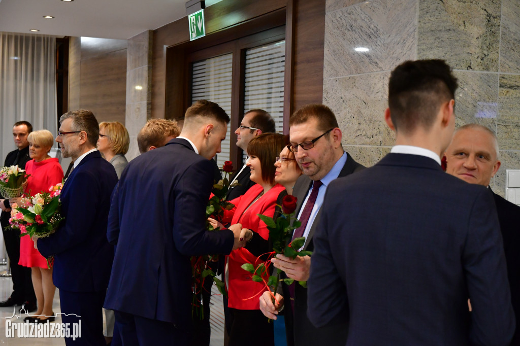 Studniówka Zespołu Szkół Technicznych- fotorelacja