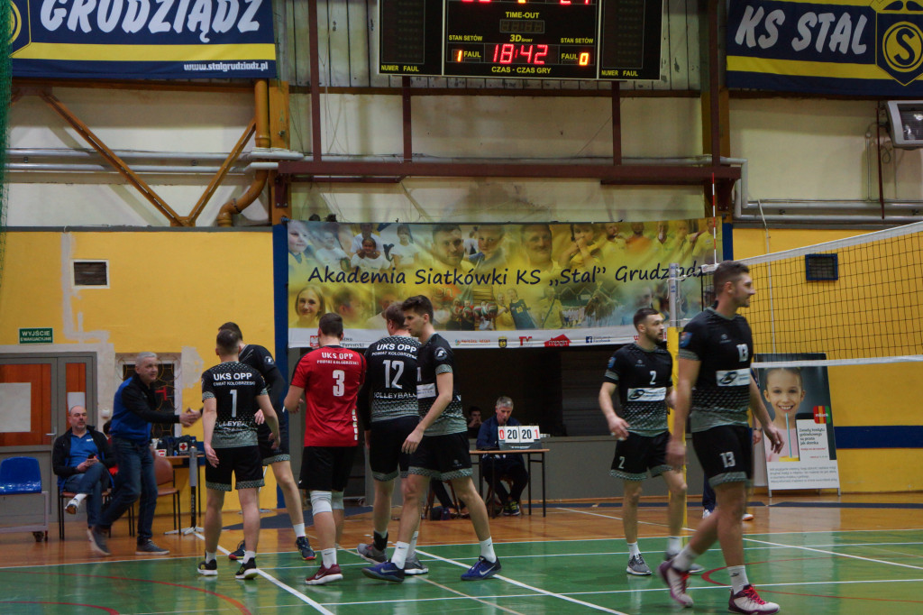 KS Stal wygrywa z UKS Kołobrzeg