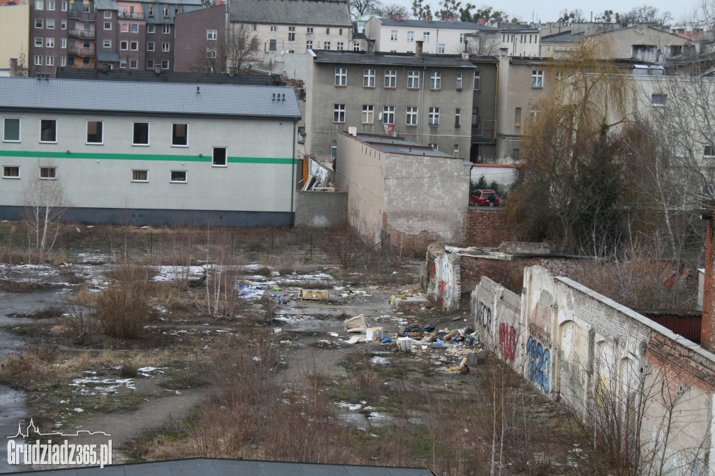 Czy w centrum Grudziądza mamy dzikie wysypisko?