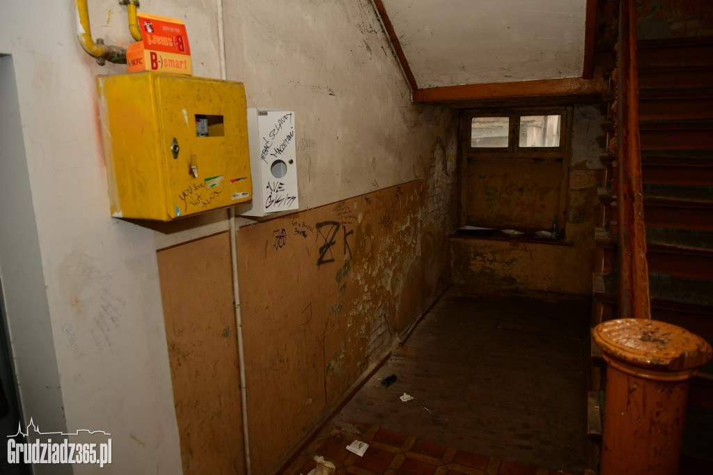Włodka 1 Chełmińska 7 śmieci w centrum miasta