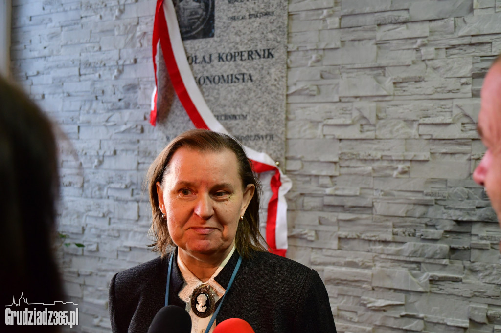 Odsłonięcie tablicy pamiątkowej w Ekonomiku