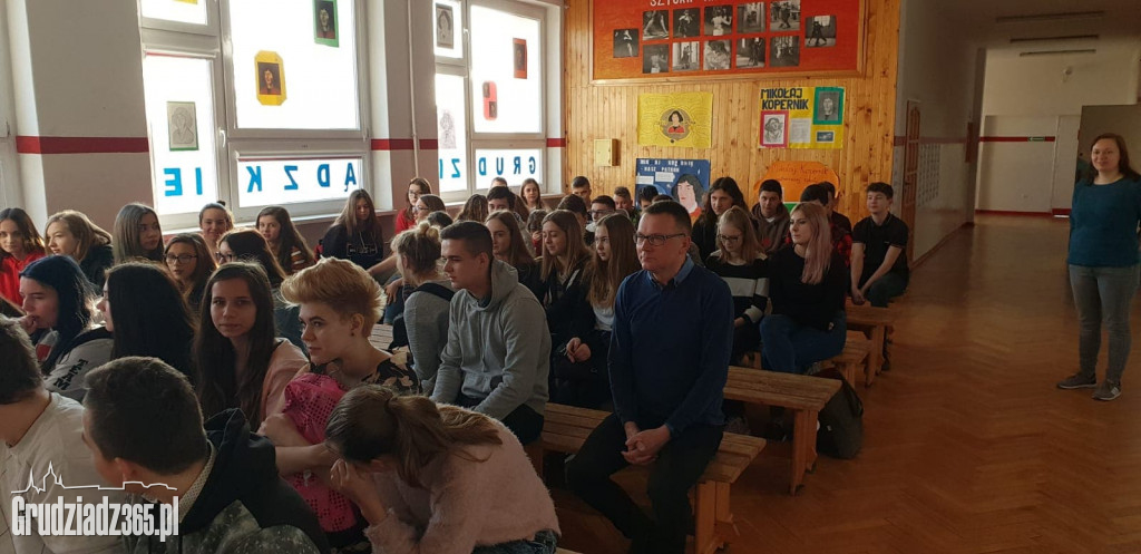 SP 1 świętowała urodziny swojego patrona