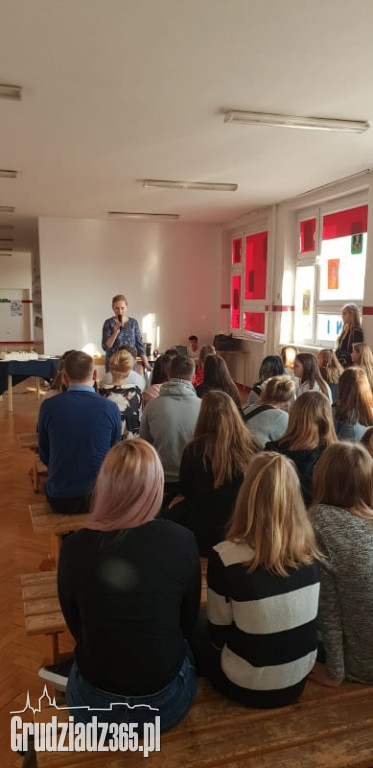 SP 1 świętowała urodziny swojego patrona