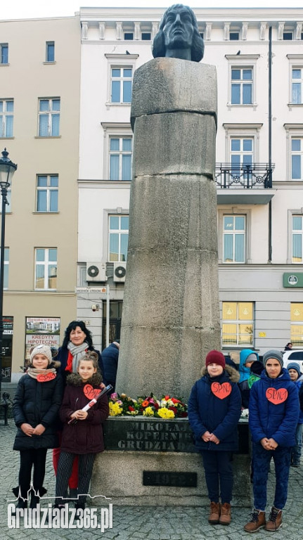SP 1 świętowała urodziny swojego patrona