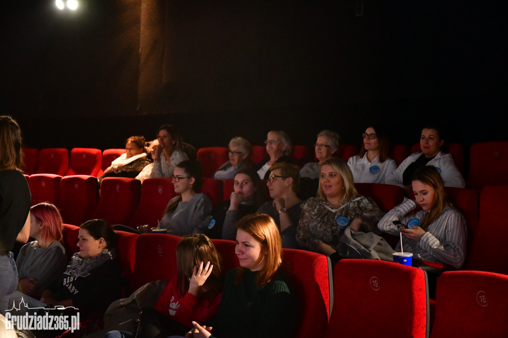 Comiesięczne Kino Kobiet- Planeta Singli 3