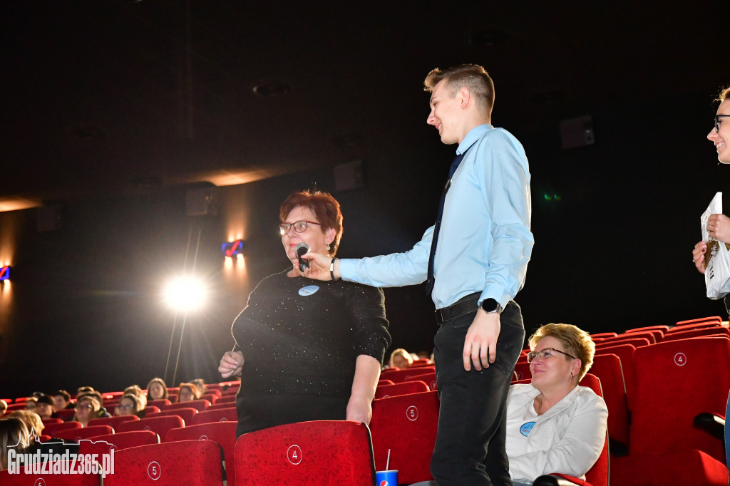 Comiesięczne Kino Kobiet- Planeta Singli 3