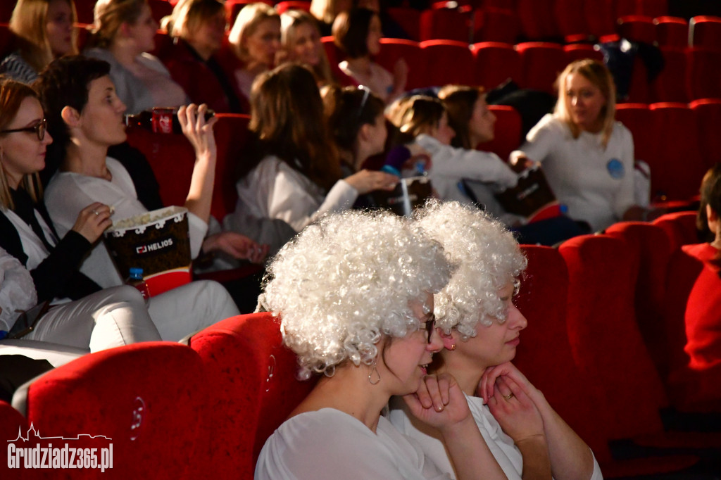 Comiesięczne Kino Kobiet- Planeta Singli 3
