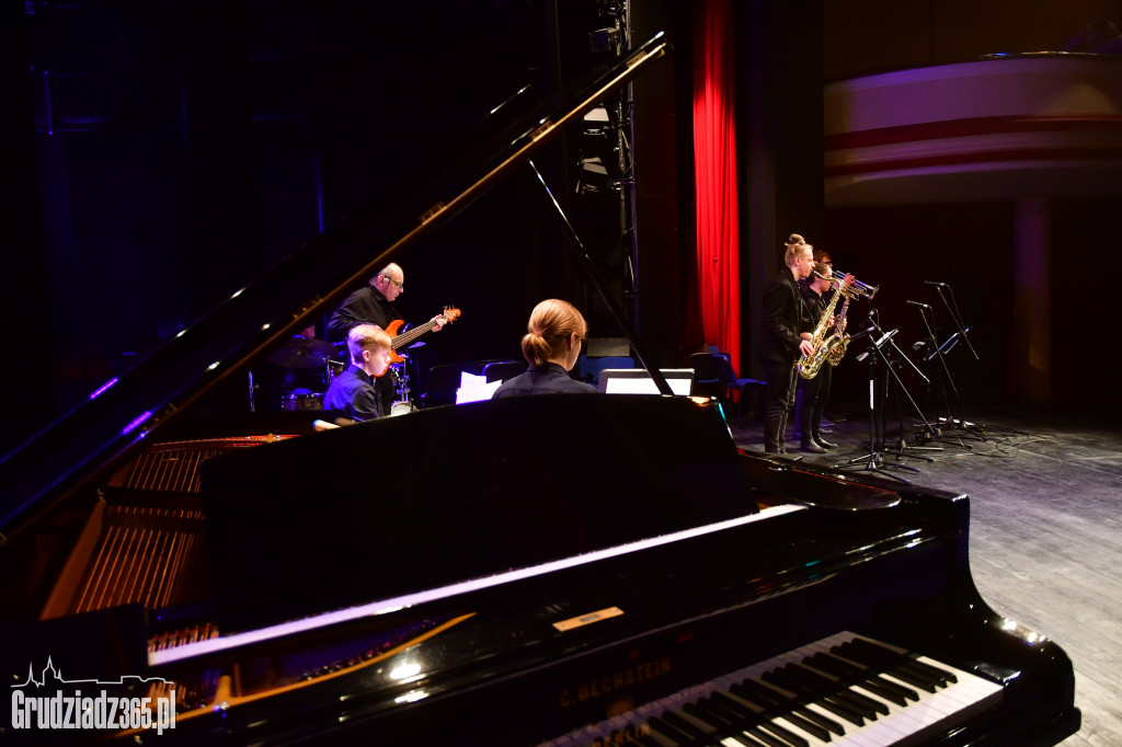 Koncert szkolnych zespołów i orkiestr