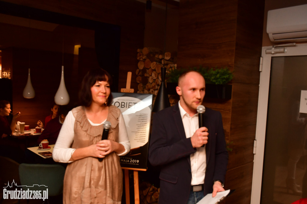 Kobieta- wystawa fotografii w restauracji Staropolska