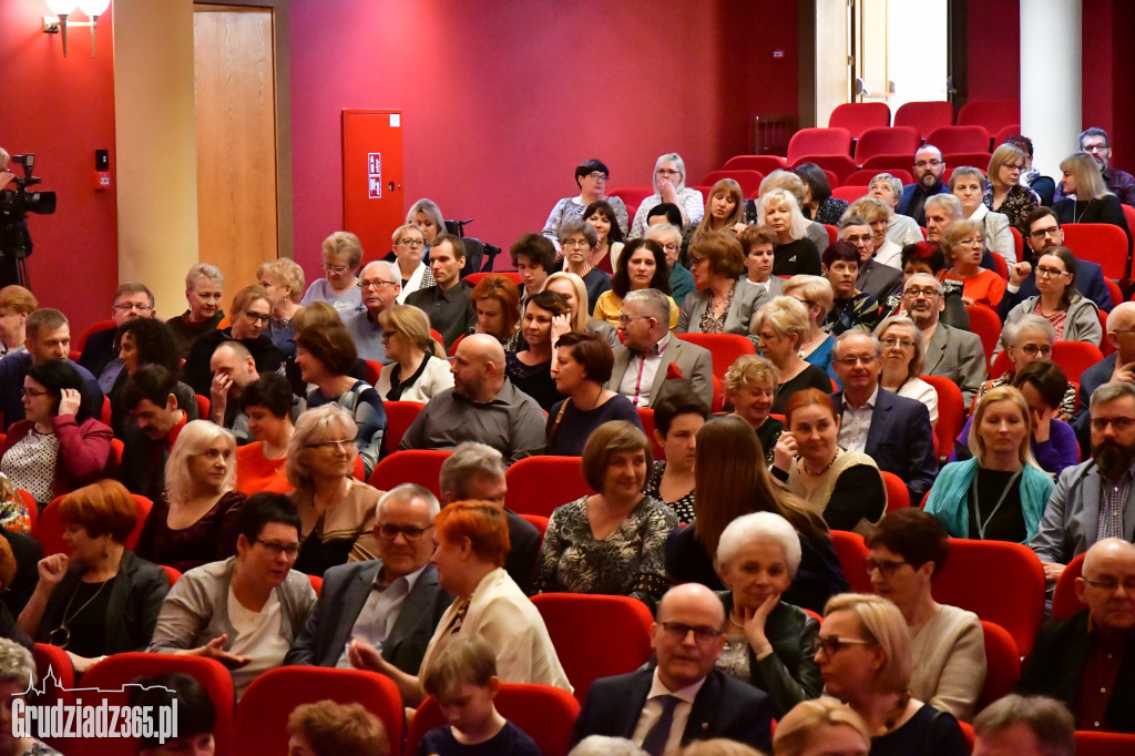 Grudziądzka Wiosna Teatralna- Czego nie widać