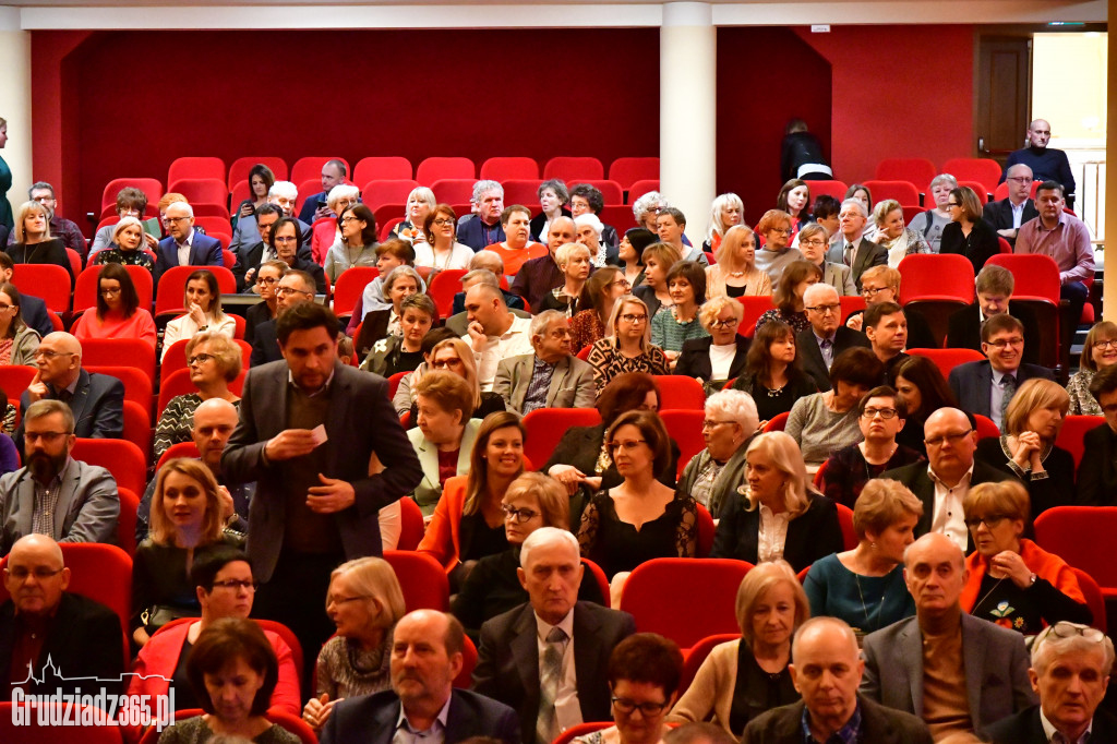 Grudziądzka Wiosna Teatralna- Czego nie widać