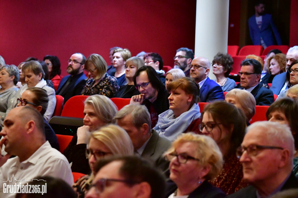 Grudziądzka Wiosna Teatralna- Czego nie widać