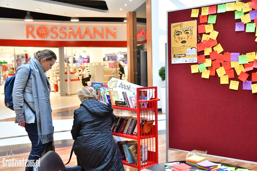 Spotkanie na żądanie- happening Biblioteki Miejskiej