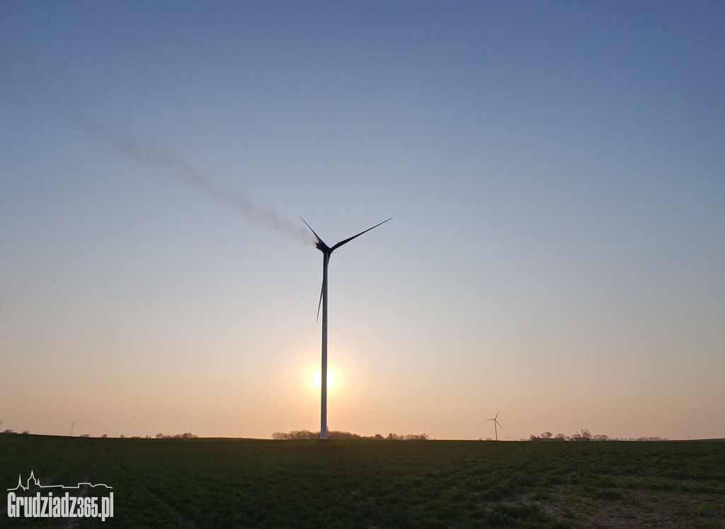 Pożar turbiny wiatrowej w Zielnowie